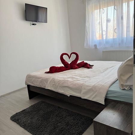 Mirabella Apartman Siófok Zewnętrze zdjęcie