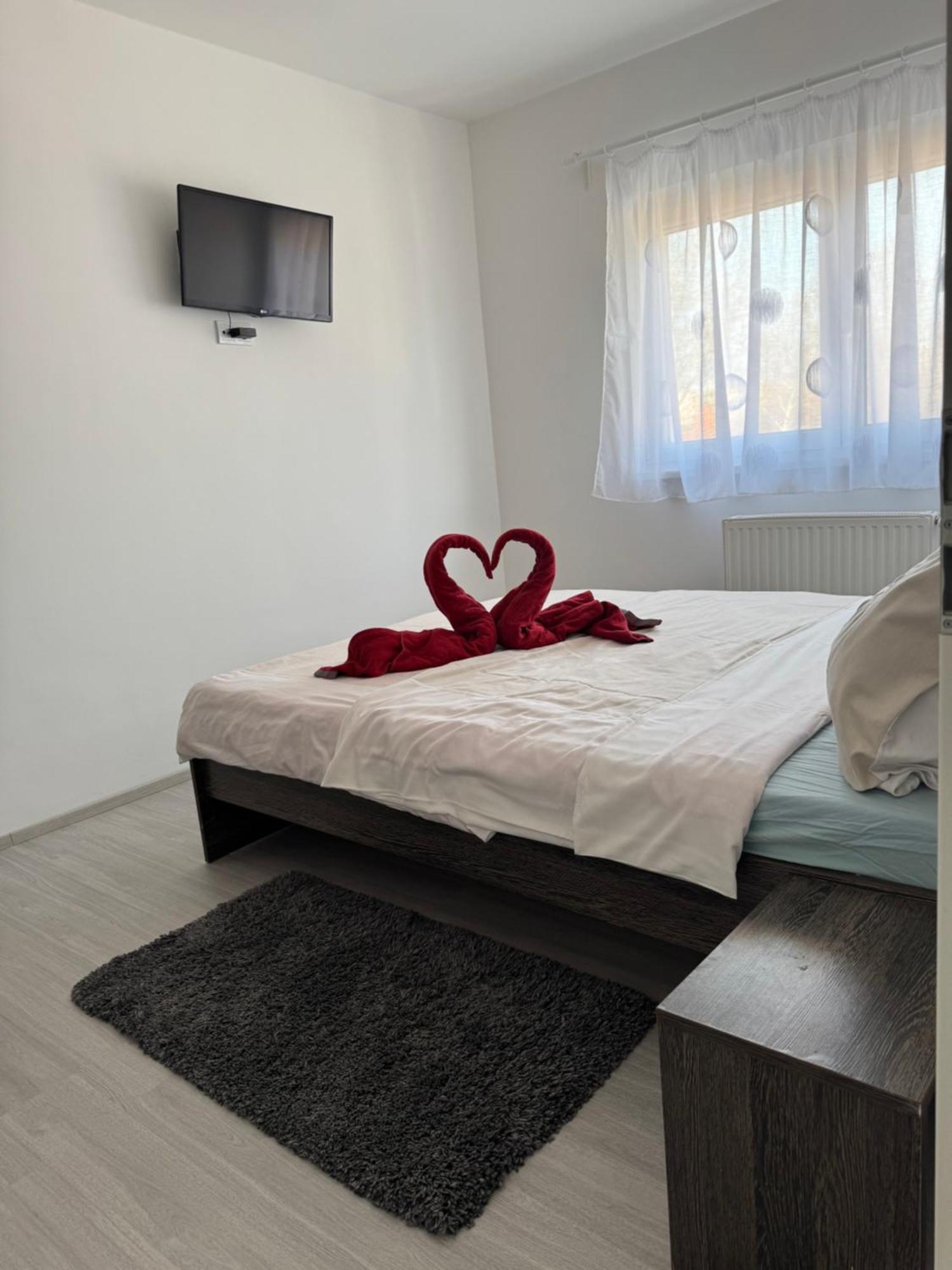 Mirabella Apartman Siófok Zewnętrze zdjęcie
