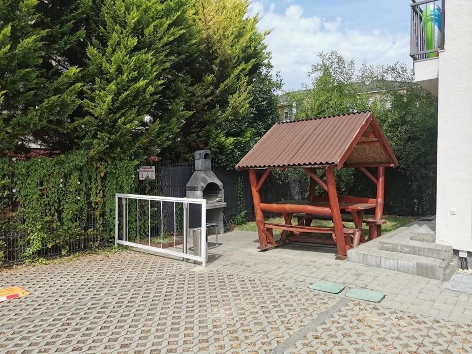 Mirabella Apartman Siófok Zewnętrze zdjęcie